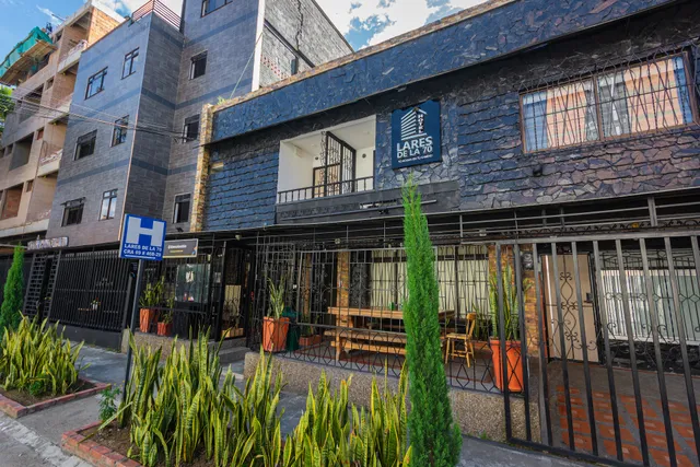 Hotel Lares 70 Laureles