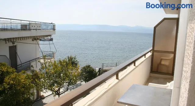 Hotel apartments iliahtides