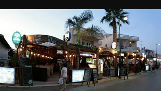 Stonewell Bar & Restaurant