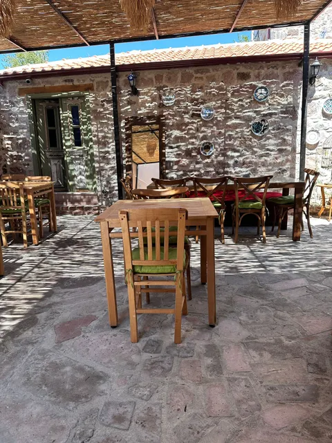 Lalekar Küçükköy