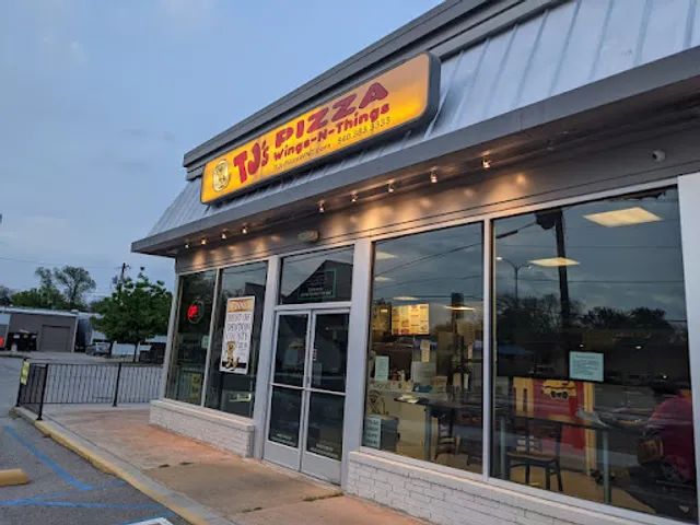 TJ's Pizza Wings N Things