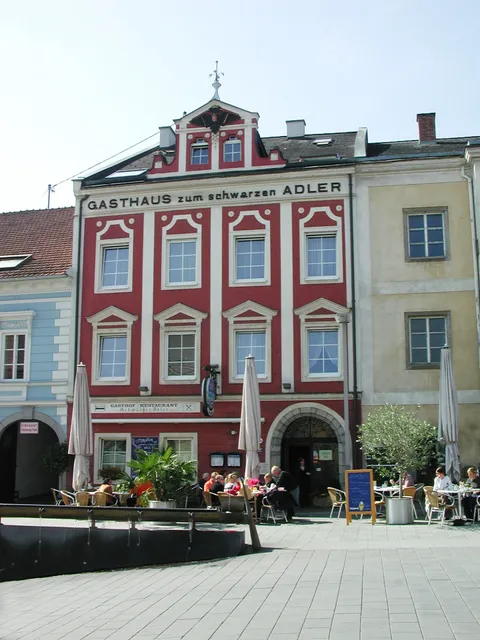 Hotel & Vinothek Schwarzer Adler Ottensheim am Donauradweg