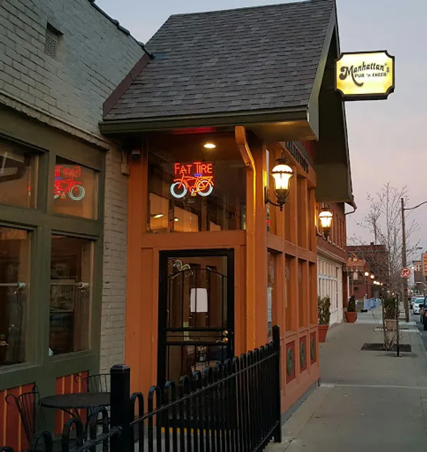 Manhattan's Pub 'n Cheer