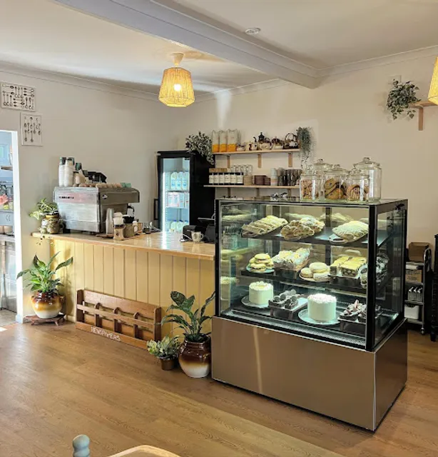 Silver Spoon Beachmere