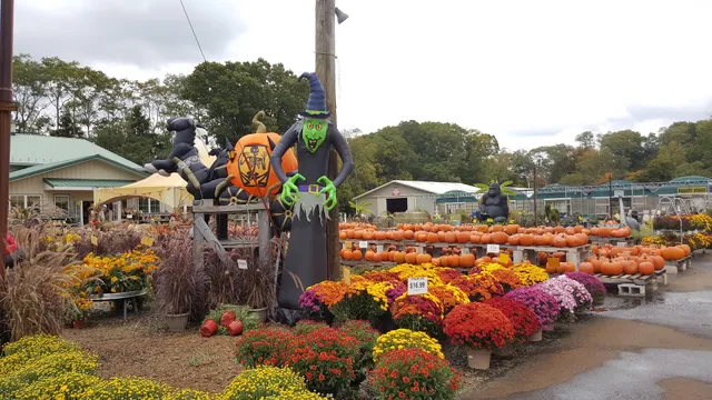 Brock Farms Home & Garden World