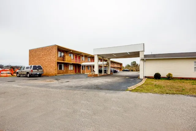 OYO Hotel Mauldin SC South Main Street