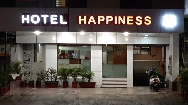 Hotel Happiness