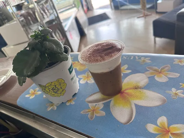 U & I Coffee