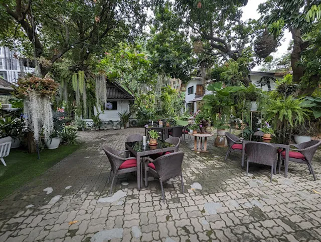 Baan Mae Café & Restaurant