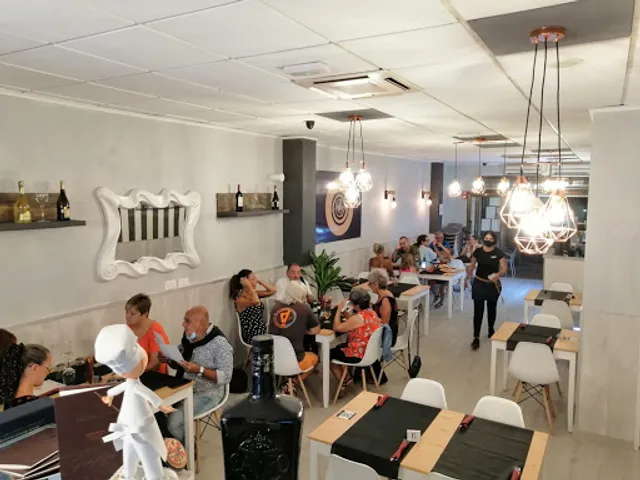 Delizia - Pizzeria -Italiana