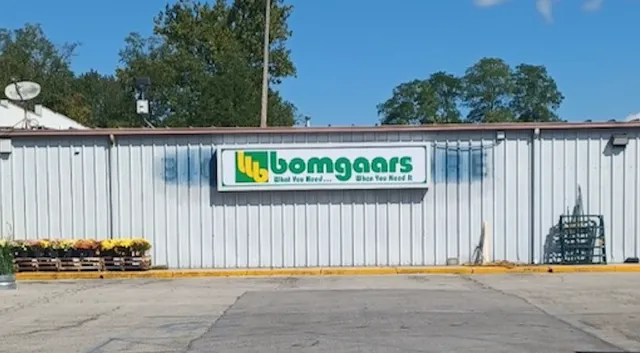 Bomgaars