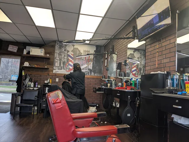 Redd’s Barbershop