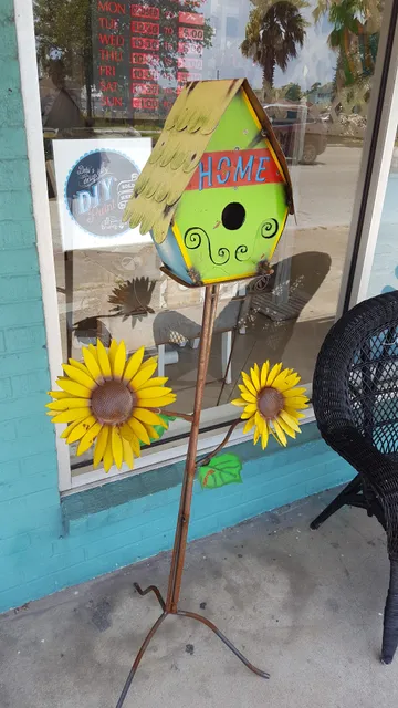 Tarnished Treasures Resale Shop