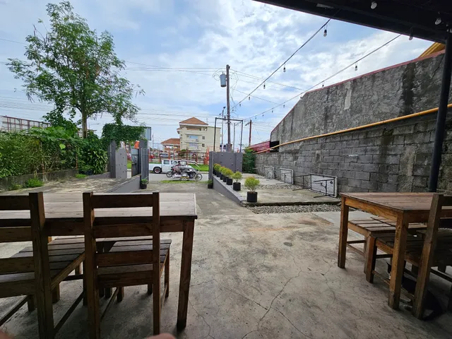 Latok's Crispy and Tasty