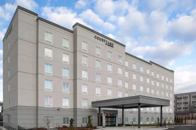 Courtyard by Marriott Seattle SeaTac Airport