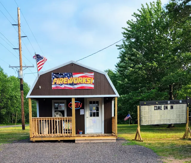 BackWoods Bar & Grill