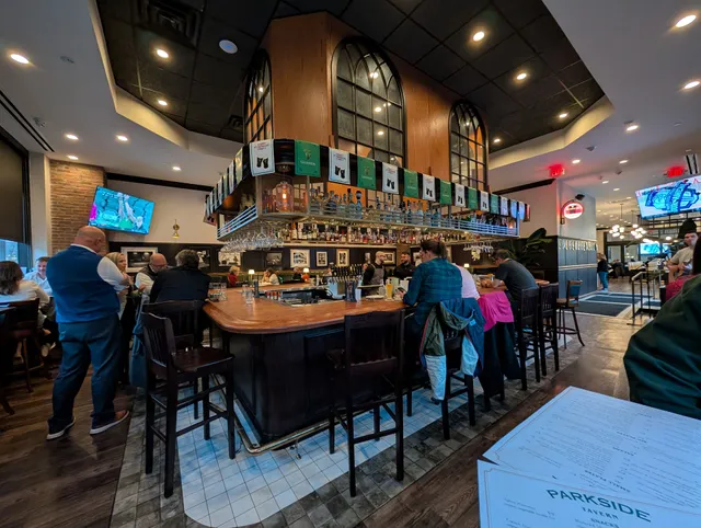 Parkside Tavern