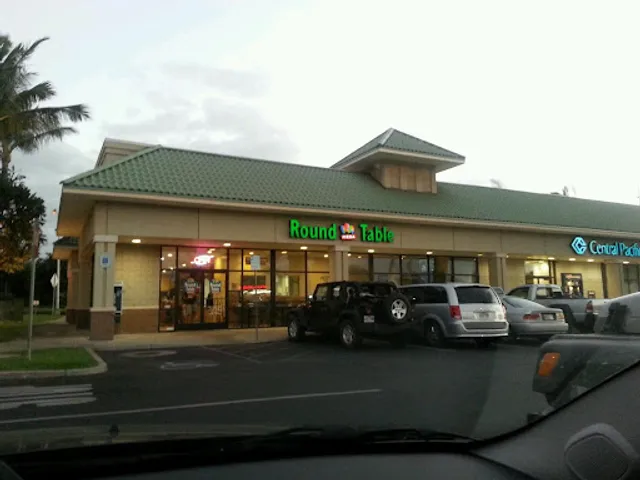 Round Table Pizza - Kahului