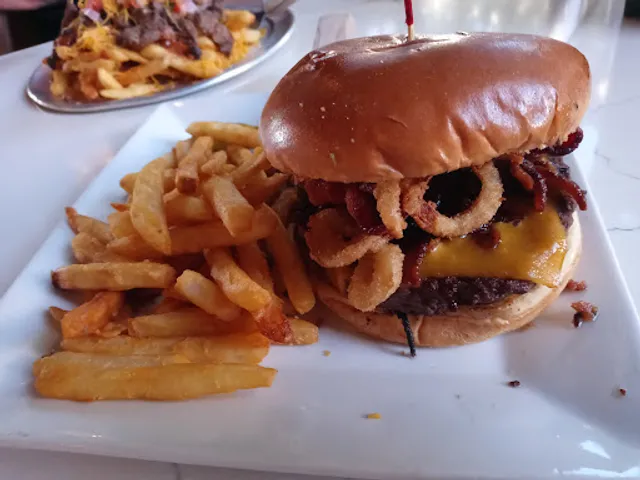 New Vintage Grill Truxtun