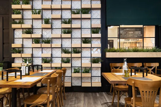 Mamma Jamma Plaza Shopping