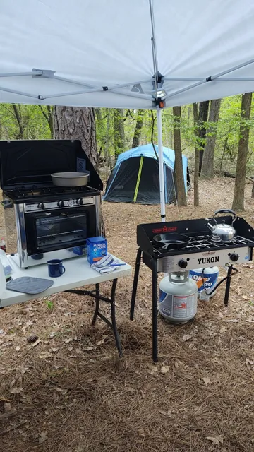 Barefoot Gee's Texas campsite