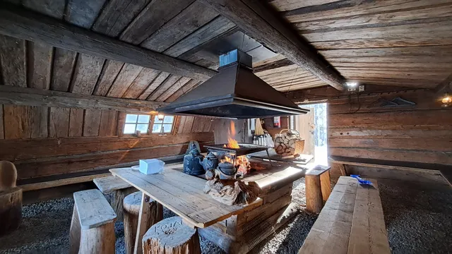 Skålsjögården Timber Lodge
