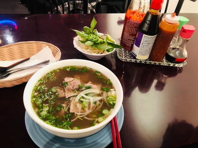 Phở Lê