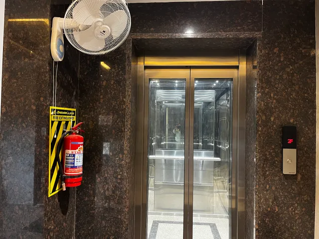 ANT Biz Rooms near Chennai Trade Centre