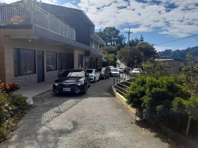 星森林山區景觀 - 台中東勢民宿 包棟推薦 山區景觀住宿首選 度假團體訂房優惠 家庭親子好評 網紅 網友高CP值熱門人氣價格 暑假必住評價 平價多人住宿 優質小木屋 旅遊行程代辦 休閒輕旅行 全區露營包場