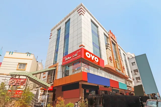 Capital O Hotel 9 Inn Near Lumbini Park