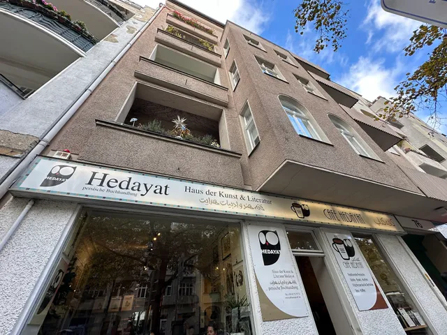 Hedayat Persische Café & Buchhandlung ( Haus der Kunst und Literatur)