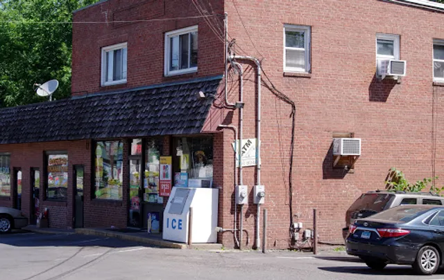 Ghazi's Market & Deli (Halal)