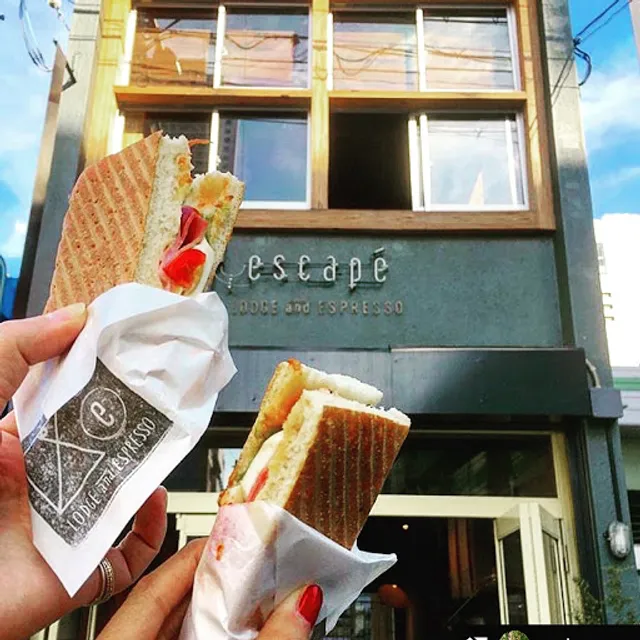 escapé LODGE and ESPRESSO.