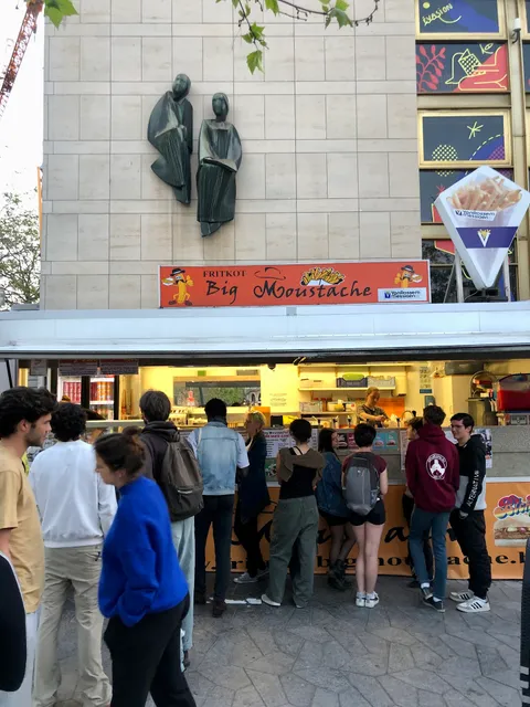 Fritkot Big Moestasje