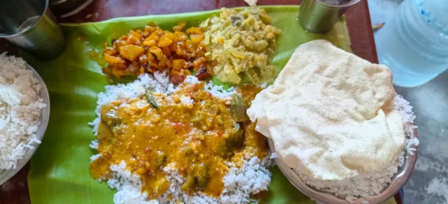 Anna Lakshmi Kitchen