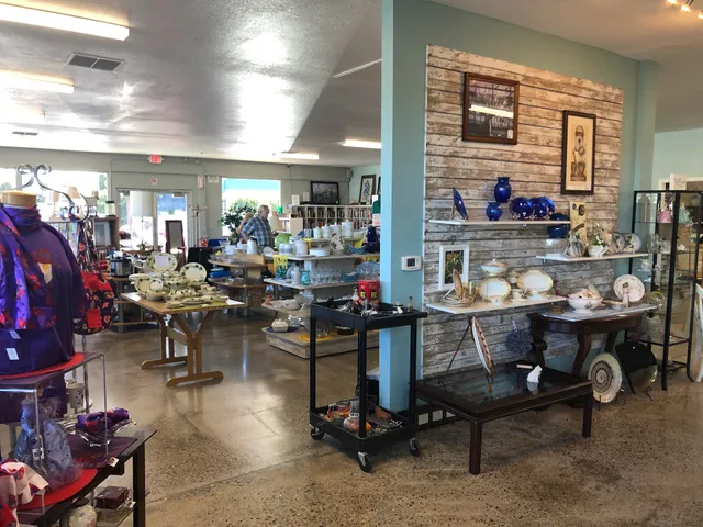 American Cancer Society Discovery Shop -Redding