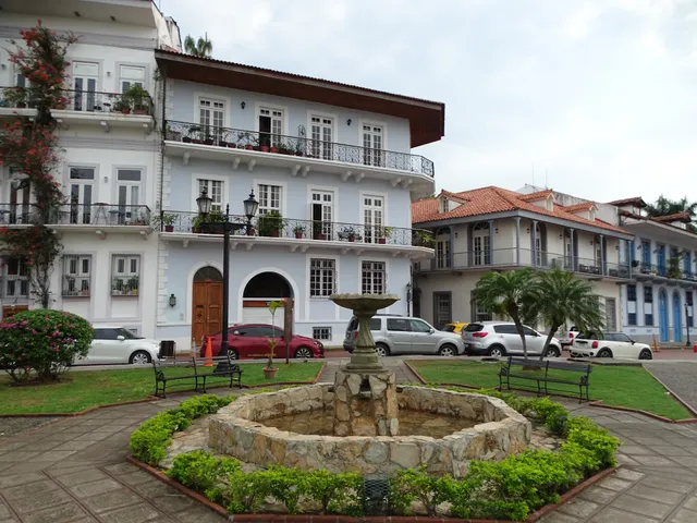 Plazoleta Medio Baluarte