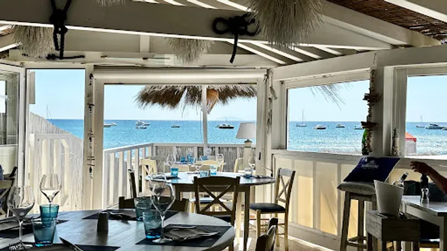 Encanto White Beach Restaurant