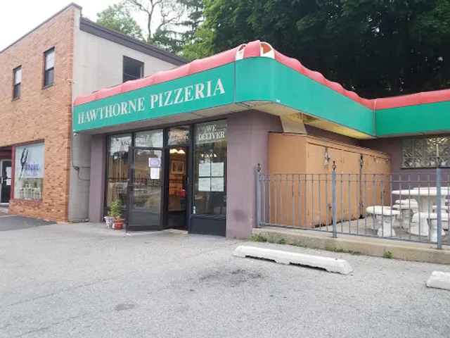 Hawthorne Pizzeria