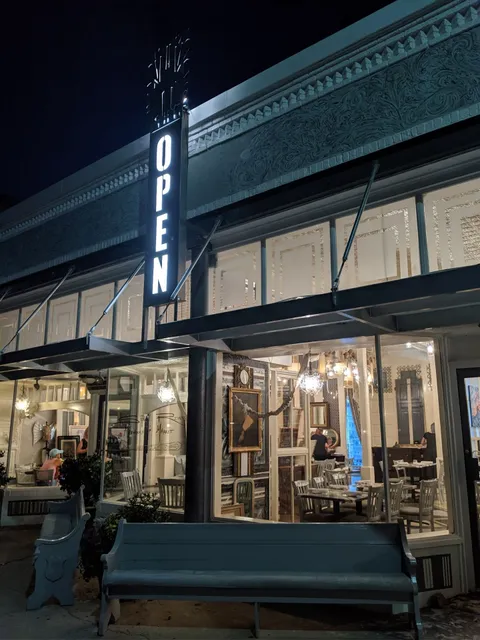 Spoon River Artworks and Market