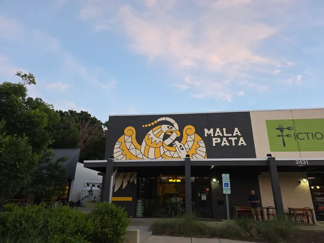 Mala Pata Molino + Cocina