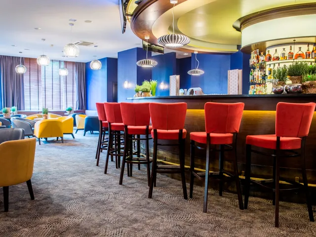 Trylogia Restaurant & Bar