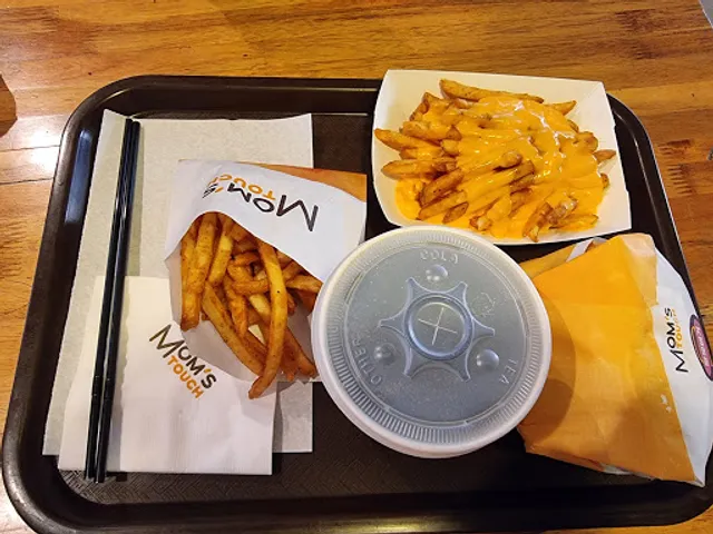 맘스터치 신광주운암점