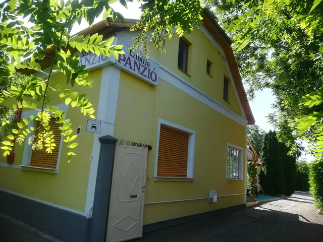 Familia Panzió