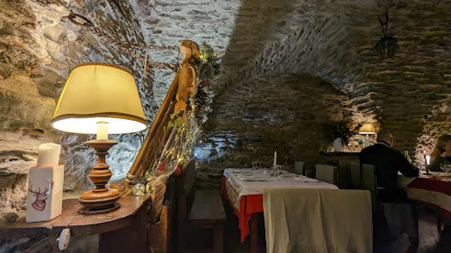 Il lupo e la greppia