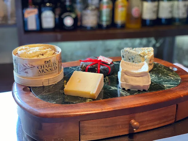 バー・スコルピオ（ＢＡＲ・ＳＫＯＲＰＰＩＯ）