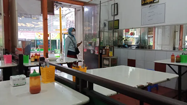 Siomay Jakarta Kang Ujang Ngasem