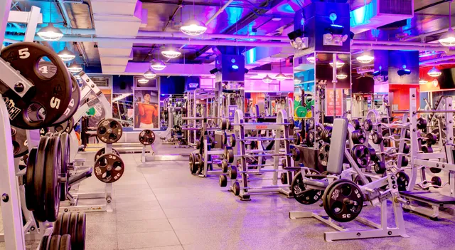 Crunch Fitness - 54th Street
