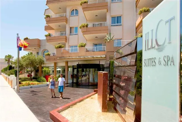 Hotel Illot Suites