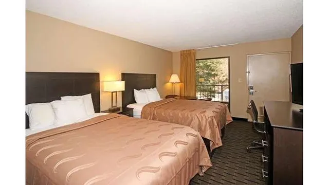 Quality Inn Clinton - Laurens I-26